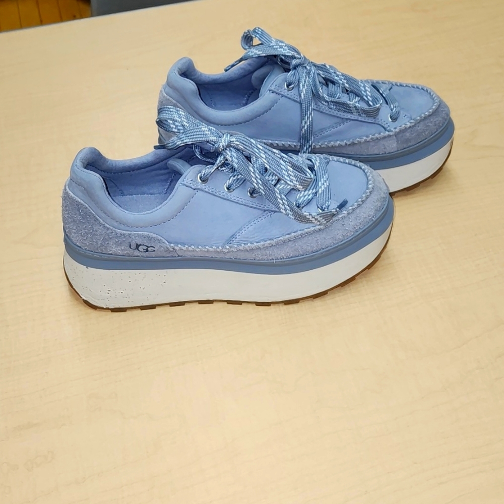 Ugg platform sneakers, sz 8.5